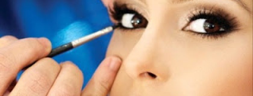 Como fazer a maquiagem na área dos olhos durar mais