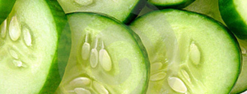 Máscara caseira de pepino e mel