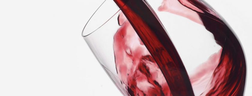 Vinho tinto sem álcool reduz a hipertensão
