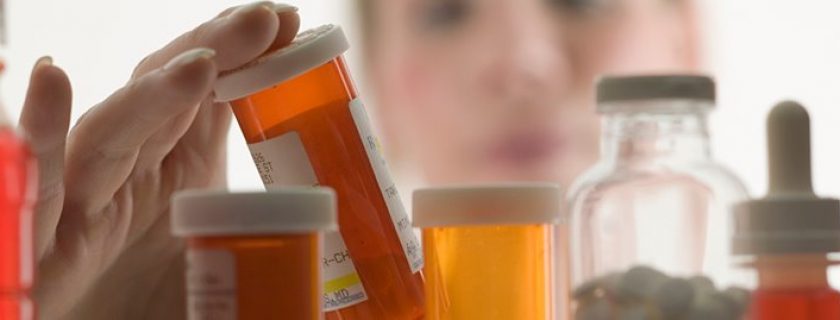 O que pode acontecer se eu tomar medicamento vencido?