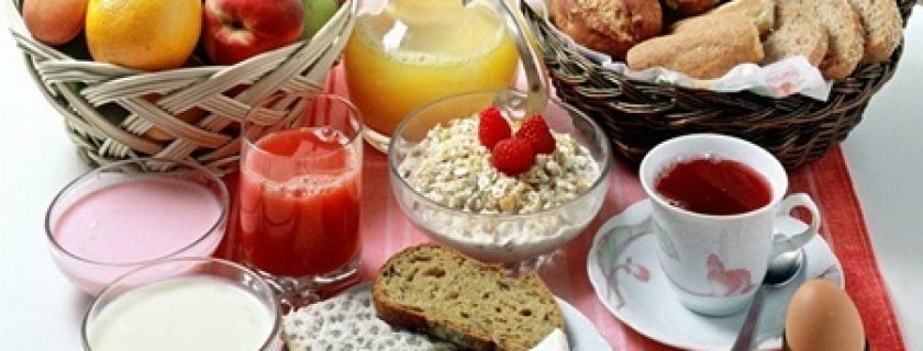 Tomar café da manhã ajuda a emagrecer?