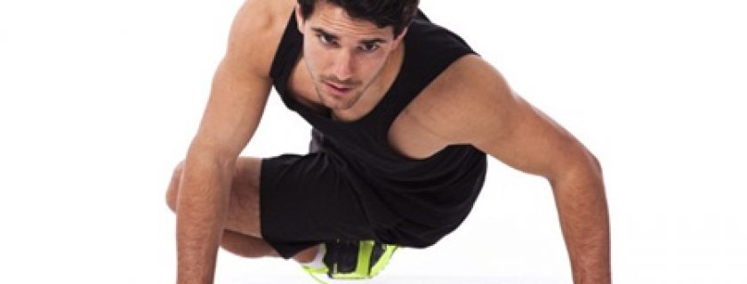 Três exercícios para trabalhar o cardio e fortalecer os músculos ao mesmo tempo