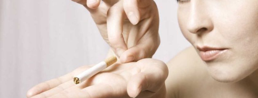 5 maus hábitos que te envelhecem mais rápido