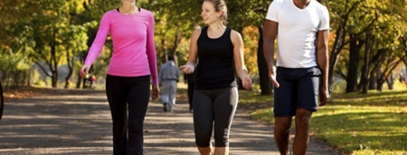 Sobrepeso e sedentarismo? Comece caminhando