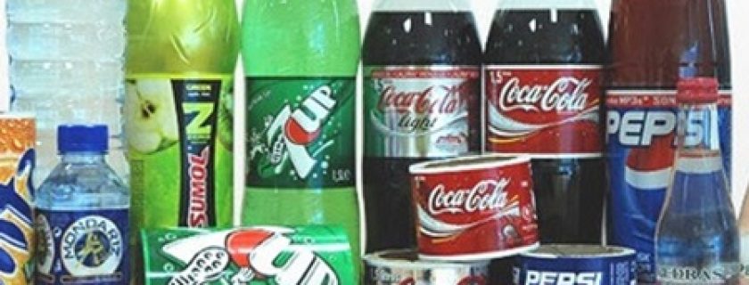 Razões para não abusar de refrigerantes açucarados