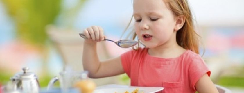 Crianças que tomam café da manhã têm baixo risco de desenvolver diabetes