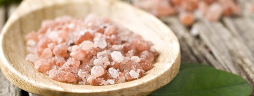 10 benefícios do sal rosa do himalaia para a saúde