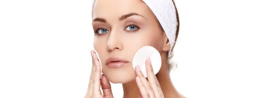Como fazer um tratamento facial em casa