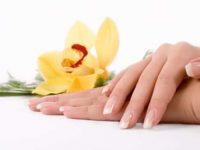 Como remover corretamente as unhas de gel