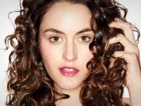 Cabelo ondulado fabuloso em 8 passos