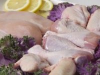 Os benefícios de comer carne de aves