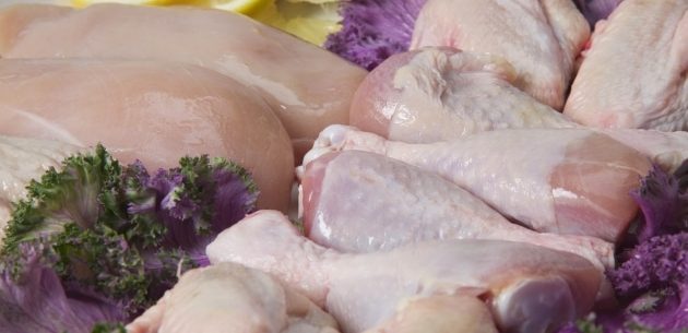 Os benefícios de comer carne de aves