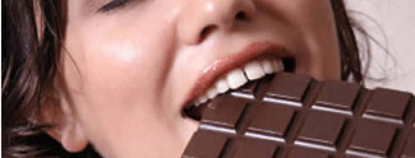 Chocolate ajuda a reduzir o risco de problemas cardíacos