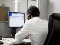 Passar mais de 6 horas sentados pode levar a graves problemas de saúde