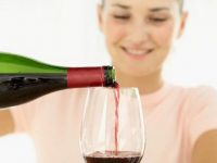 Vinho tinto pode prevenir doenças oculares