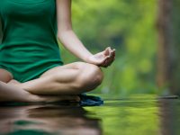 5 Posições básicas de yoga