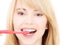 Truques naturais para prevenir as cáries