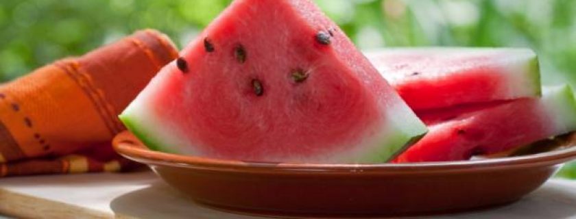 Emagreça comendo melancia
