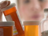 O que pode acontecer se eu tomar medicamento vencido?