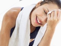 Realmente suar ajuda a emagrecer?