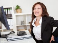 Erros comuns na postura ao sentar-se