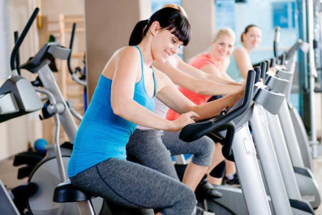 As máquinas aeróbicas mais eficazes para queimar gordura