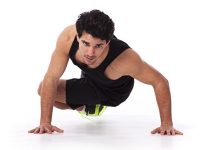 Três exercícios para trabalhar o cardio e fortalecer os músculos ao mesmo tempo