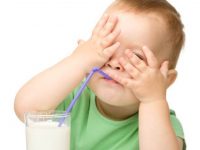 4 sinais de que seu filho tem intolerância à lactose