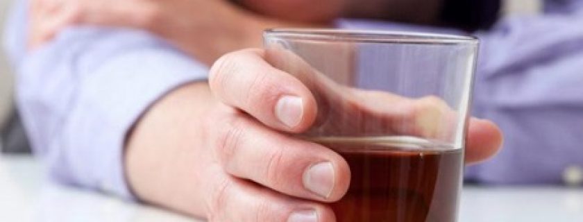 O álcool ladrão da beleza