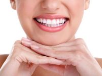 Dentes brancos com simples truques caseiros