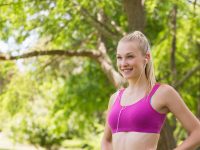 Dicas simples para manter os seios firmes
