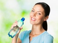 Benefícios de beber água e como ela ajuda a perder peso