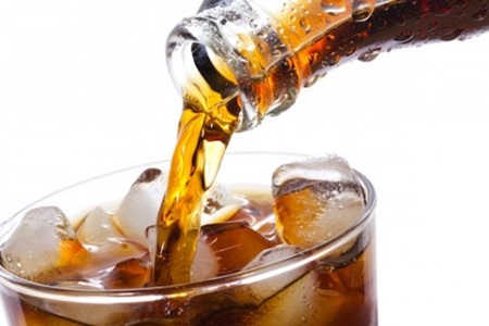 Consumir bebidas açucaradas pode causar o envelhecimento celular