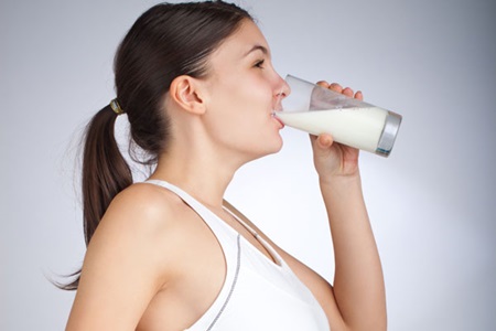 O que a ciência diz sobre o consumo de leite e a produção de muco