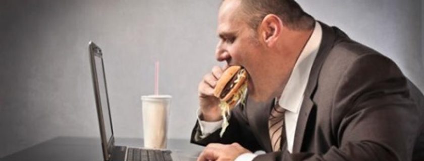 Quanto mais horas trabalhamos, mais engordamos