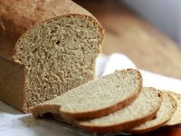 Uma dieta equilibrada deve incluir o pão