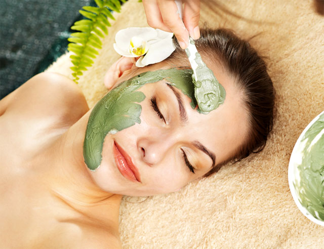 As melhores máscaras caseiras para cuidar da pele