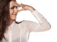 Dicas naturais para combater o mau cheiro nos pés