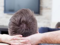 Assistir TV aumenta em 3,4% o risco de diabetes, diz estudo