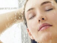 5 grandes benefícios do banho frio para a estética