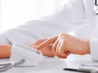 Pressão baixa: causas, sintomas e tratamento