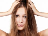 7 remédios caseiros para tratar o cabelo oleoso