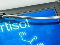 10 sinais de altos níveis de cortisol no corpo