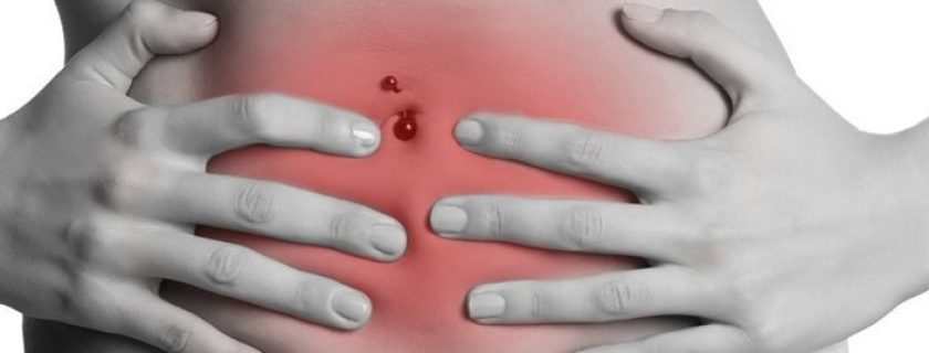 5 chás para tratar dor no estômago naturalmente