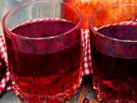 11 benefícios do suco de romã para a saúde