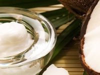 5 razões surpreendentes para consumir 2 colheres de óleo de coco ao dia