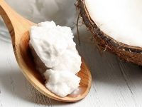 5 maneiras de usar o óleo de coco para cuidar do cabelo