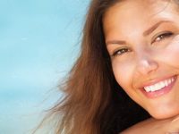 7 melhores alimentos para proteger a pele do sol no verão