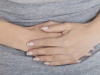 O que é teníase e quais os sintomas da infecção por esse parasita intestinal