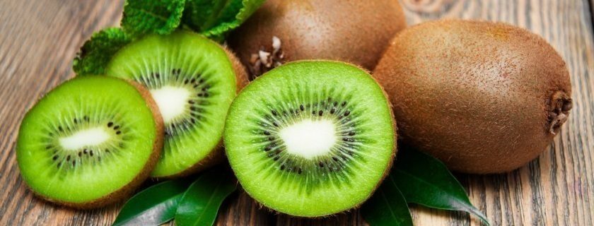 Conheça as incríveis propriedades e benefícios do kiwi para a saúde